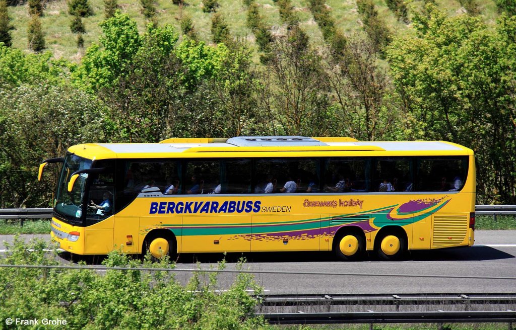 Setra von Bergkvarabuss Schweden, �lvemarks Holiday, fotografiert auf der A 9 bei Denkendorf am 20.05.2012