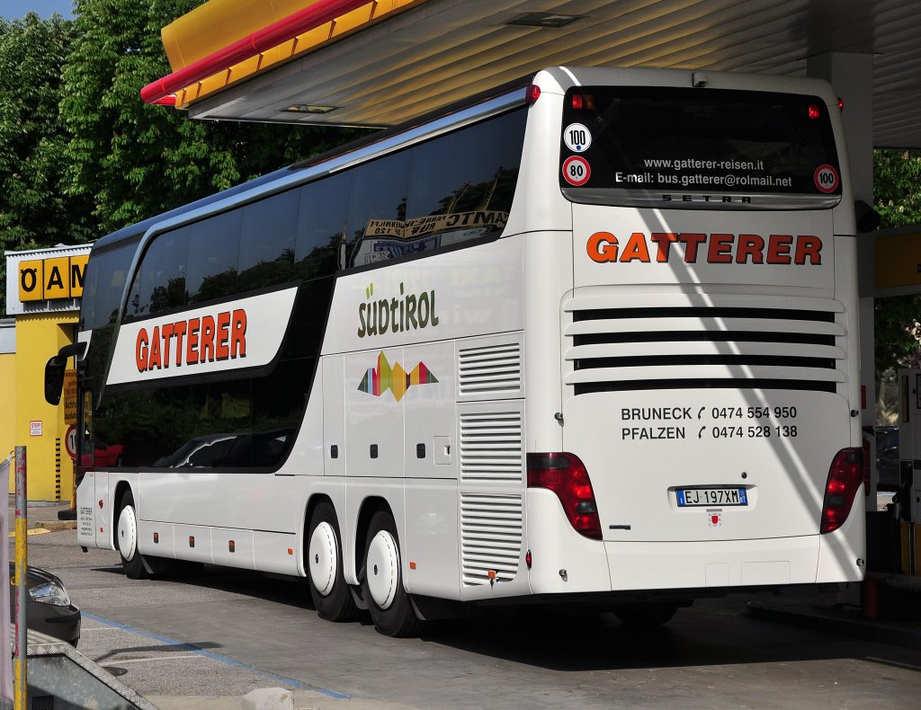 SETRA S431 DT von GATTERER aus S�dtirol am 19.5.2013 in Krems an der Donau.