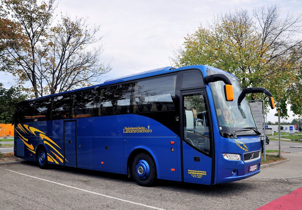 VOLVO 9700 vom Nieder�sterreichischem Landesreiseb�ro,Krems,September 2012.