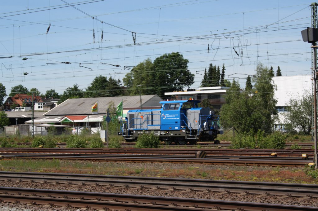 VPS Vossloh G6 F�hrt am 03.06.2011 durch den Bahnhof Buchholz i.d Nord Heide.
