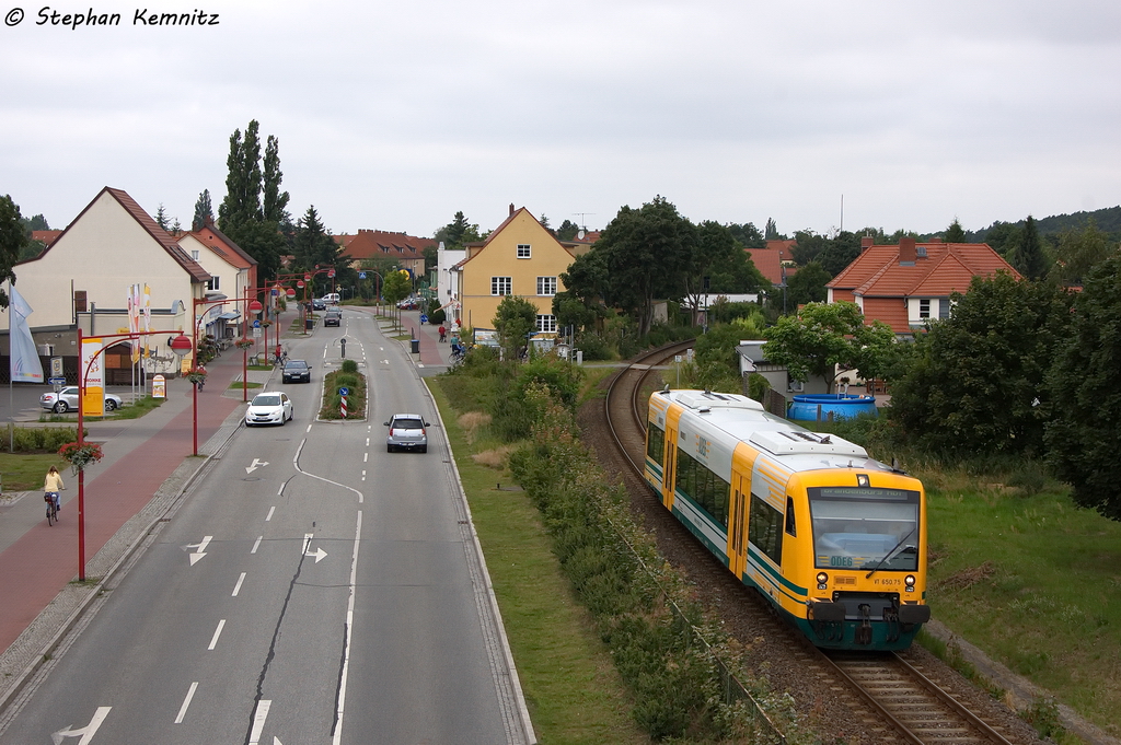 VT 650.75 (650 075-4) ODEG - Ostdeutsche Eisenbahn GmbH als RB51 (RB 68861) von Rathenow nach Brandenburg Hbf in Premnitz und hatte in wenigen Sekunden den Haltepunkt Premnitz Zentrum erreicht. 12.07.2013