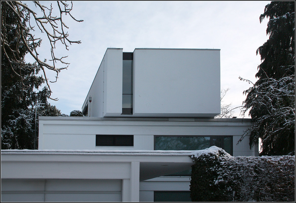 - Bibliotheksaufbau in Stuttgart - 

Dezember 2014 (Matthias)