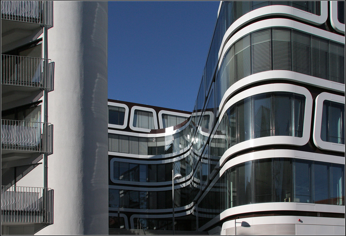 
. Büro- und Wohnbebauung Z-UP in Stuttgart -

Links das Wohnhaus.

April 2011 (Matthias)