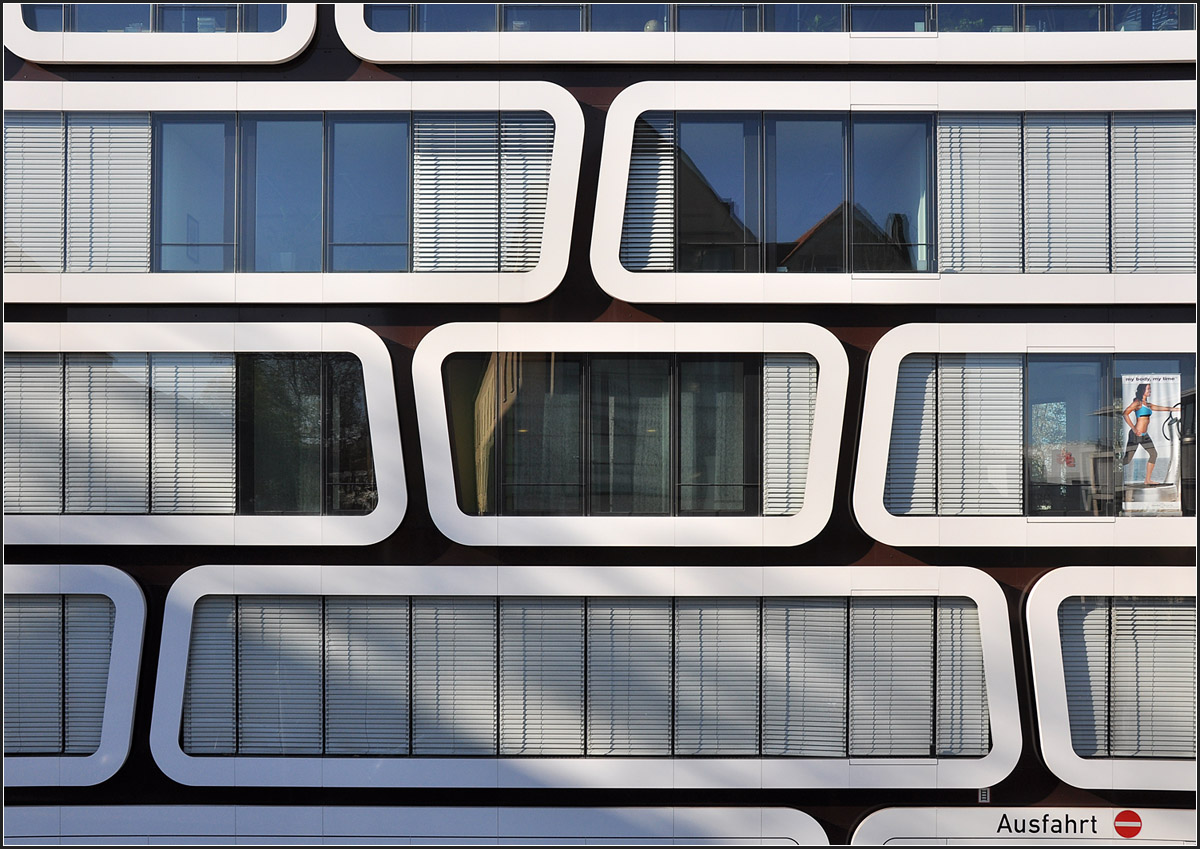 
. Büro- und Wohnbebauung Z-UP in Stuttgart -

Fassadendetail.

April 2011 (Jonas)