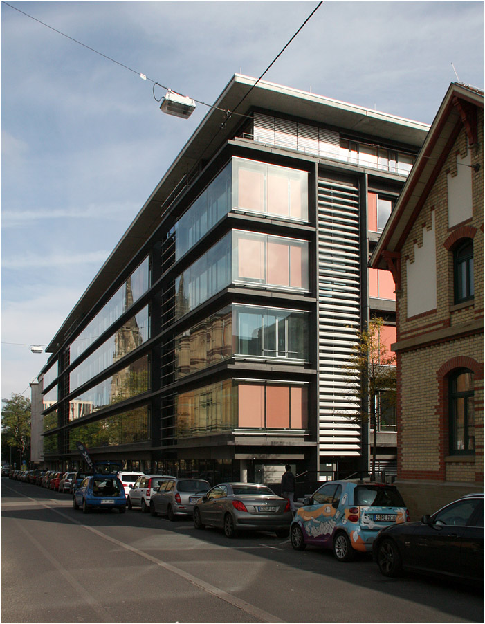 . Bürogebäude der WGV in Stuttgart -

Oktober 2014 (Matthias)
