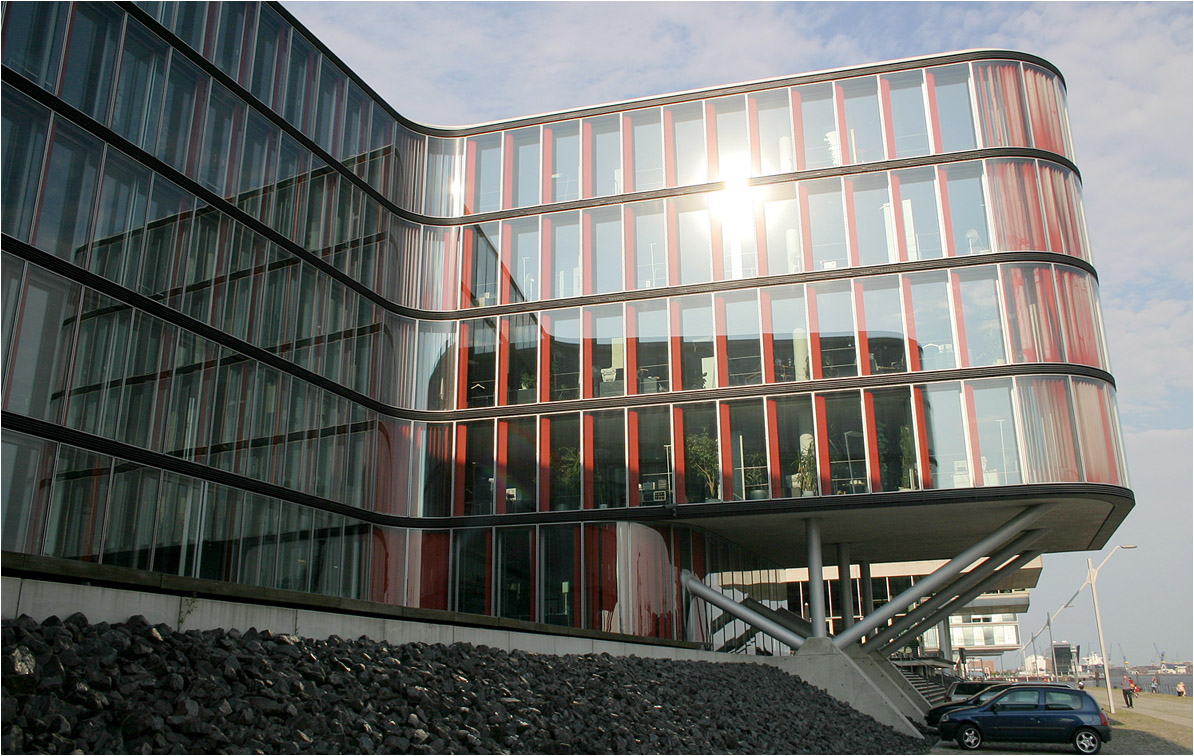 . Bürohaus Neumühlen in Hamburg -

Juni 2007 (Matthias)