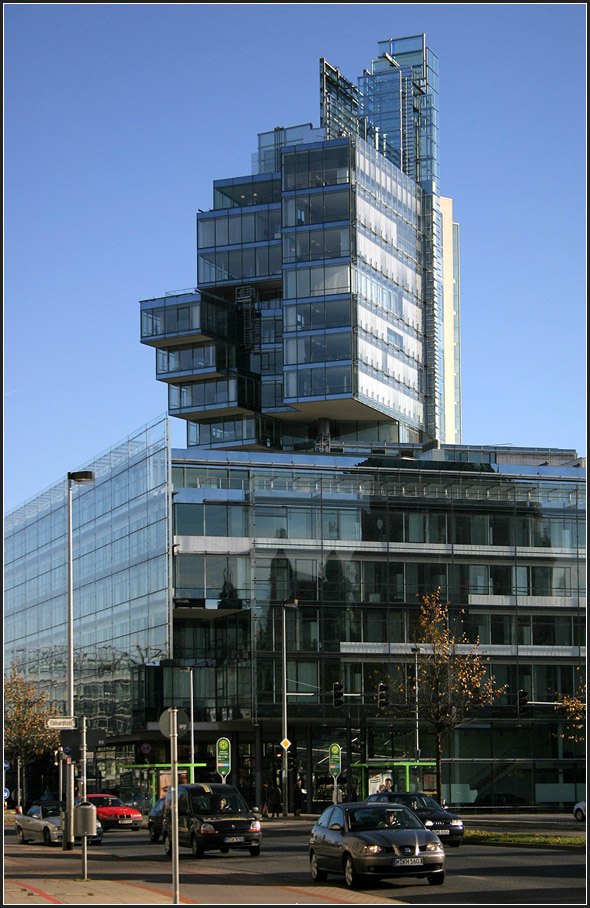 . Die Nord-LB in Hannover -

Ansicht von Norden.

November 2011 (Matthias)