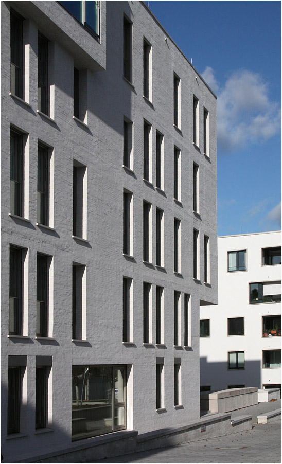 . Drei Wohngebäude auf dem Stuttgarter Killesberg -

November 2015 (M)