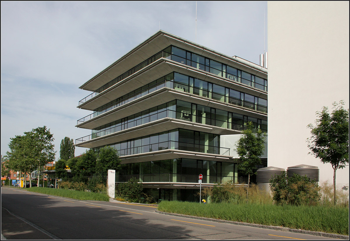 . Forschungs- und Laborgebäude in Allschwil bei Basel -

Juni 2013 (Matthias)