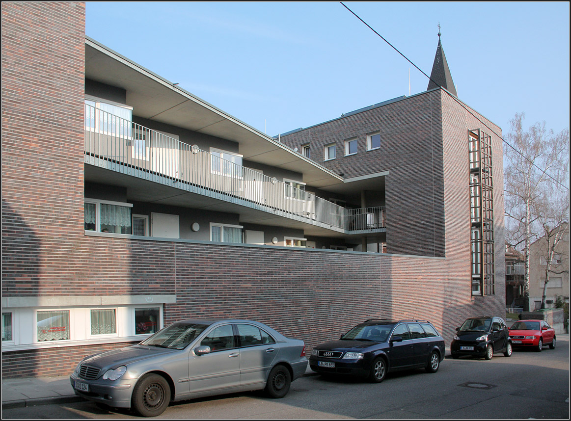 . Gemeindehaus und Seniorenwohnen in Stuttgart-Zuffenhausen von LRO-Architekten -

April 2013 (Matthias)

