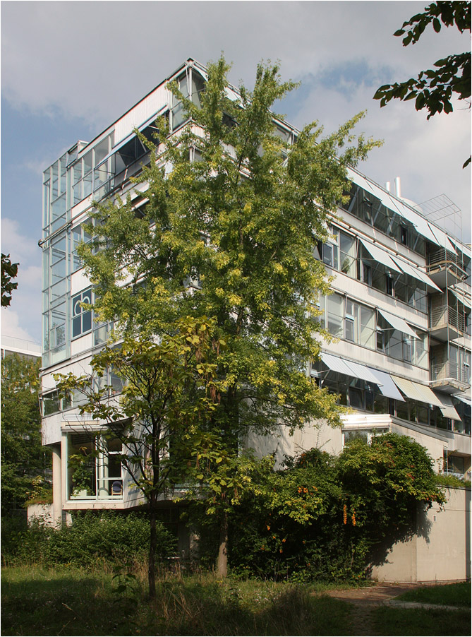 . Herbert-Keller-Haus in Stuttgart-Nord -

September 2014 (Matthias)
