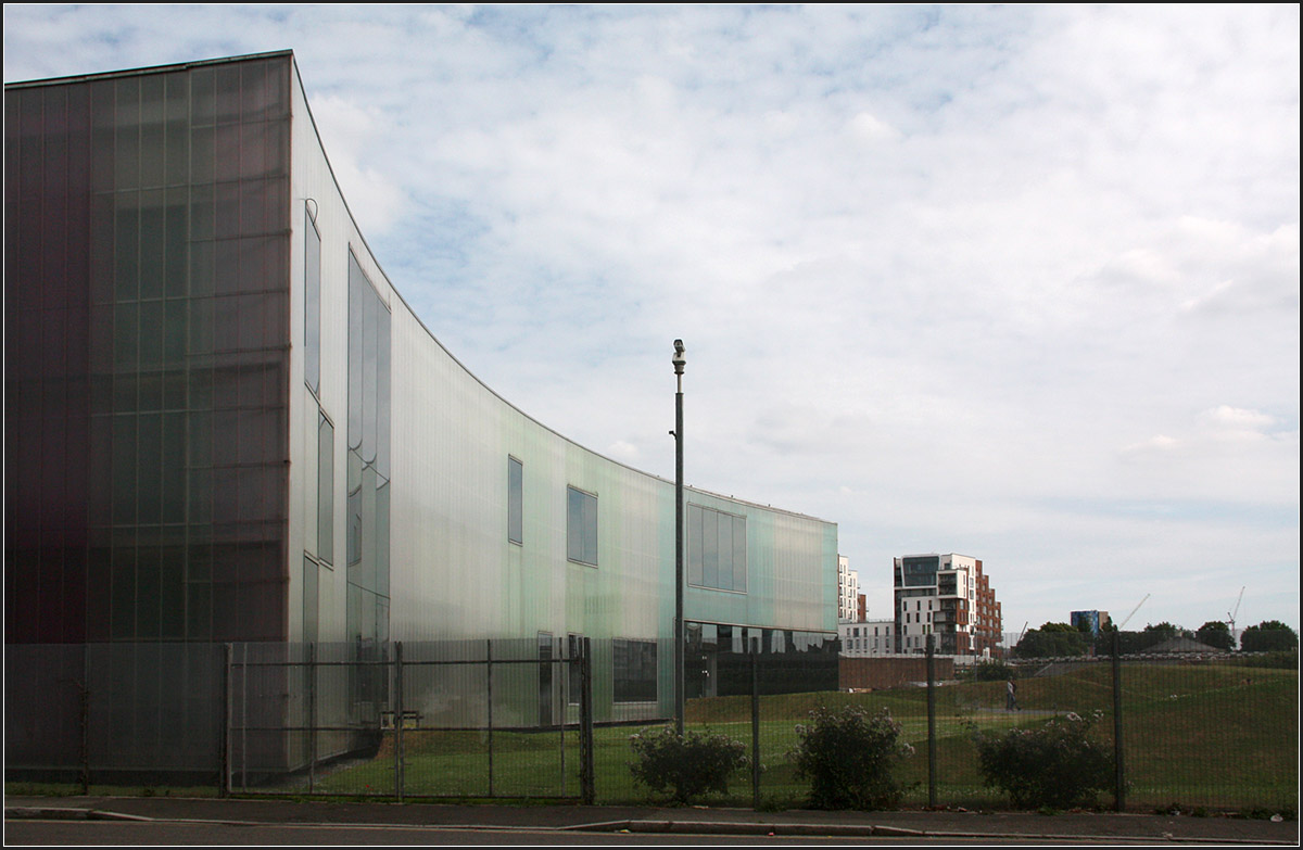 
. Laban Dance Centre in London-Deptford -

Juni 2015 (M)
