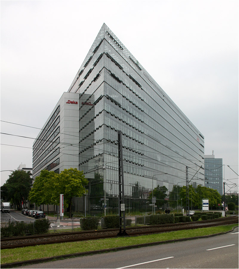. Prisma-Haus in Frankfurt-Niederrad -

September 2014 (Matthias)