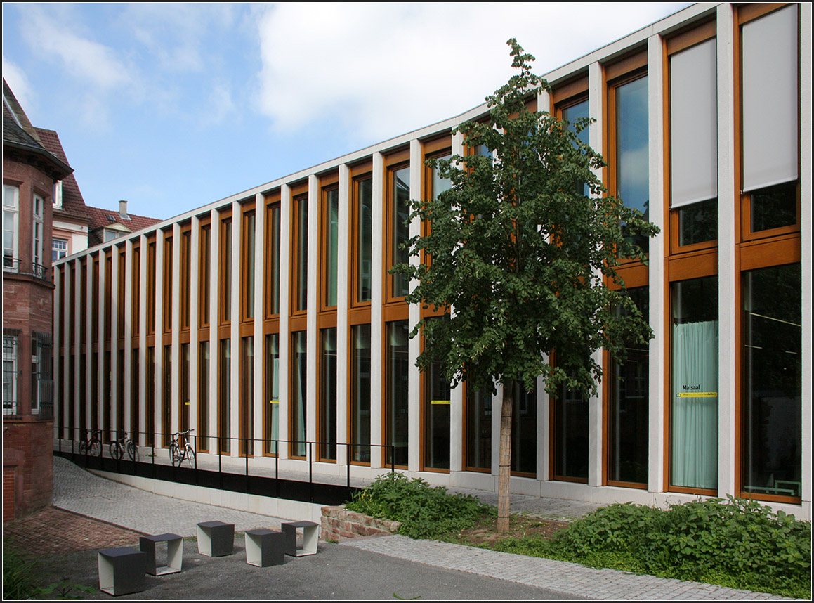 . Theater und Philharmonisches Orchester in Heidelberg -

Ein weitere Ansicht der neuen Südfassade.

August 2014 (Matthias)