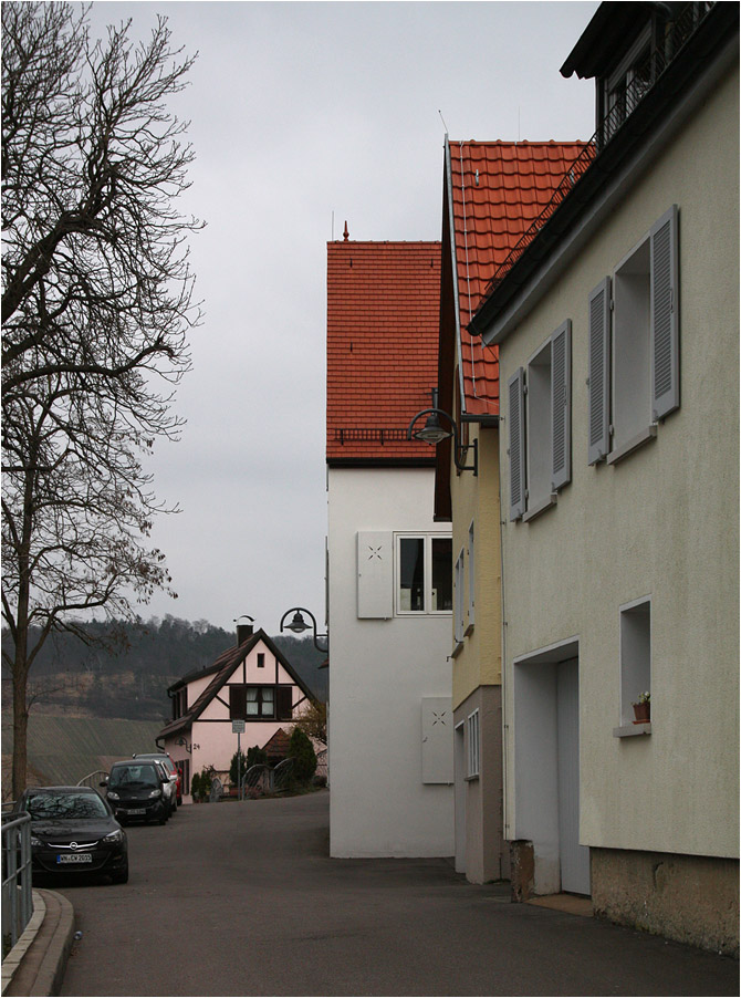 . Wohnhaus in Stuttgart-Rotenberg -

Ein sehr gelungenes Wohnhaus, das sich harmonisch und unauffällig in das Dorfbild einfügt, steht in Stuttgart-Rotenberg. Geplant von der Architekten Christine Remensperger, fertiggestellt 2009.

http://www.german-architects.com/de/christine-remensperger/projekte-3/haus_b_a_d_rotenberg-19368

März 2015 (Matthias) 