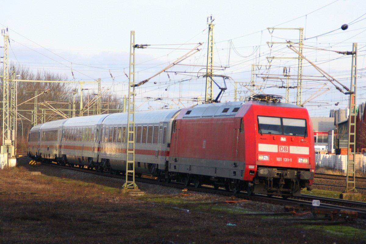 101 131 mit IC 2217 
am 29.12.2014
in Hamburg-Harburg 
auf dem Weg nach Süden
