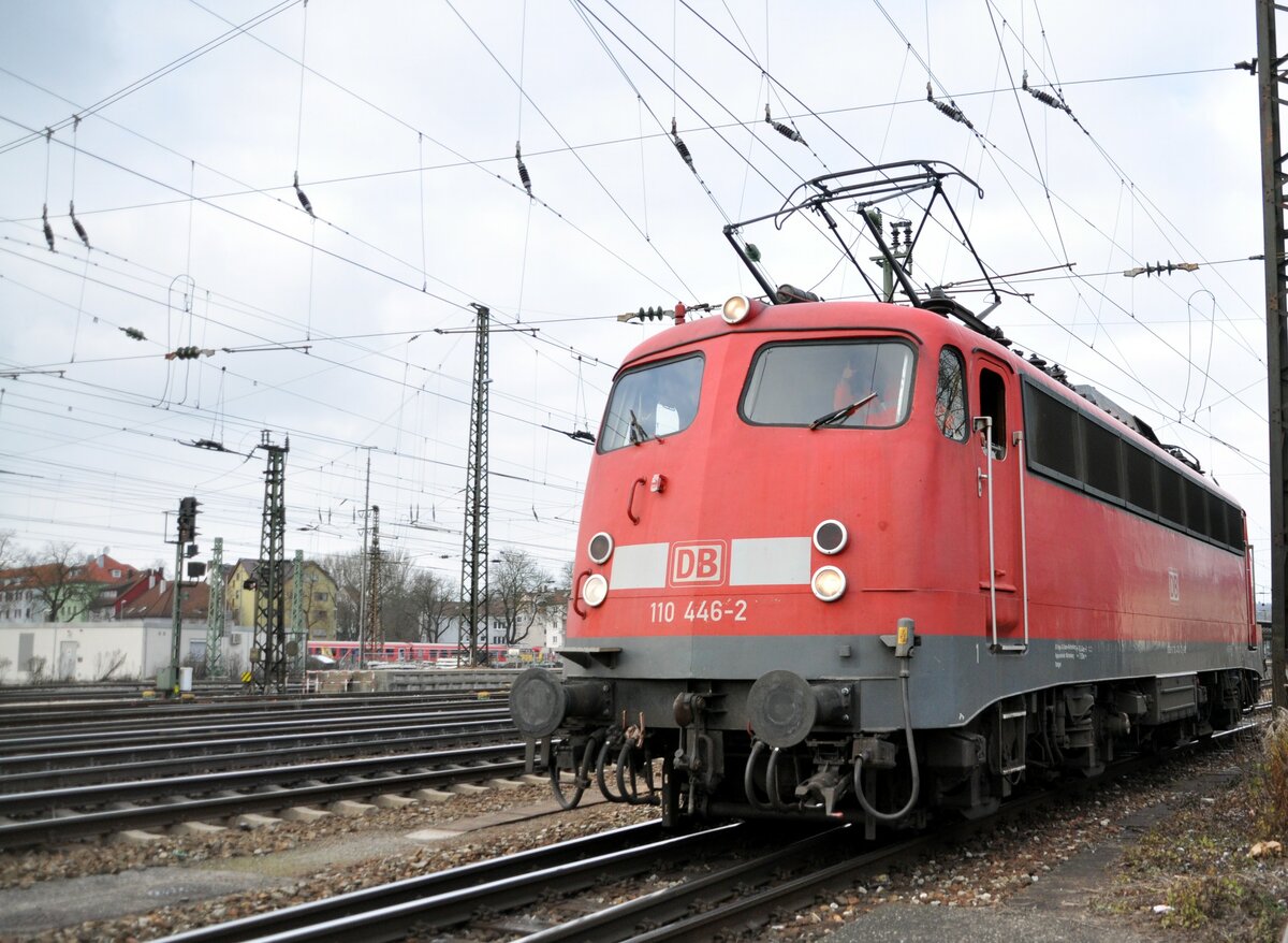 110 446-2 in Ulm am 15.12.2009.
