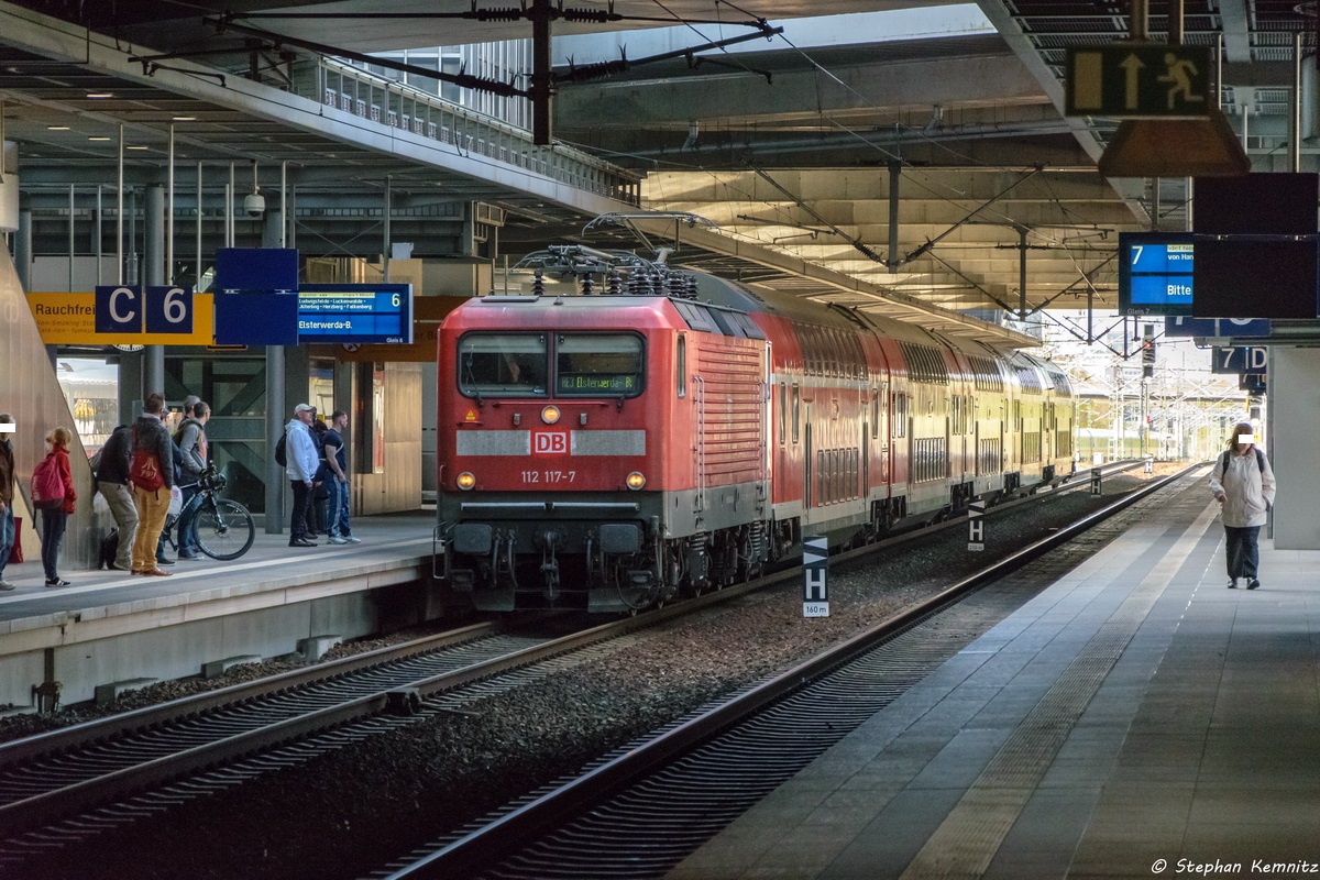 112 117-7 mit dem RE3 (RE 3313) von Stralsund Hbf nach Elsterwerda-Biehla in Berlin Südkreuz. 22.04.2016