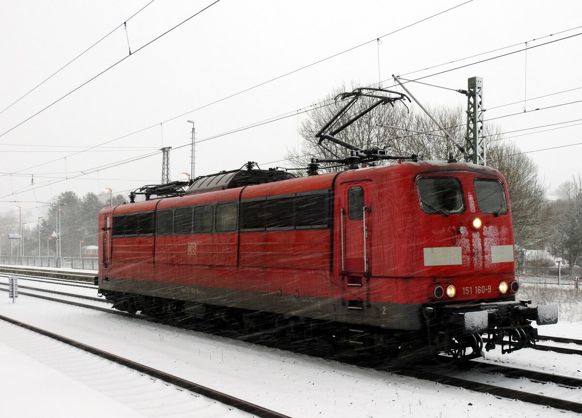 151 160-9 Schublok auf der Geislinger Steige in Amstetten wartet auf die Freigabe für die Rückfahrt nach Geislingen am 05.01.2019.
