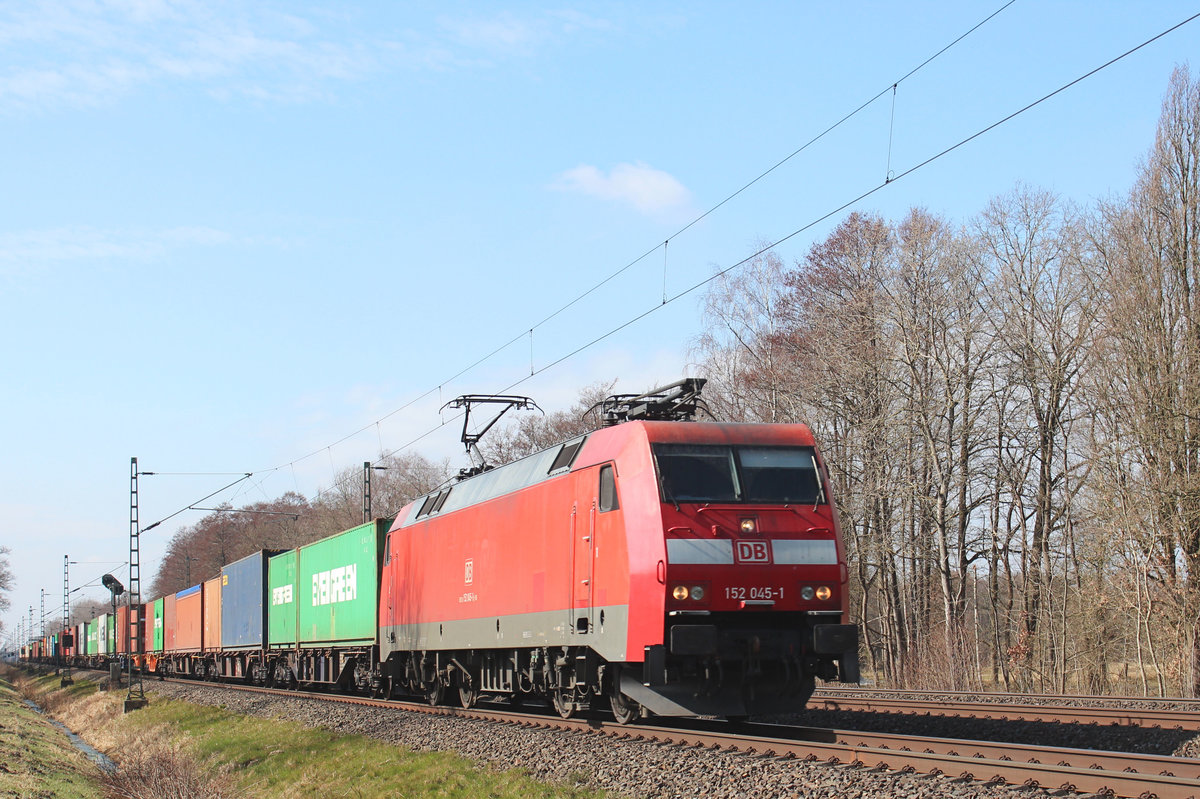 152 045-1 auf den Weg in den Hamburger Hafen. Tostedt - Dreihausen, 26.03.2021