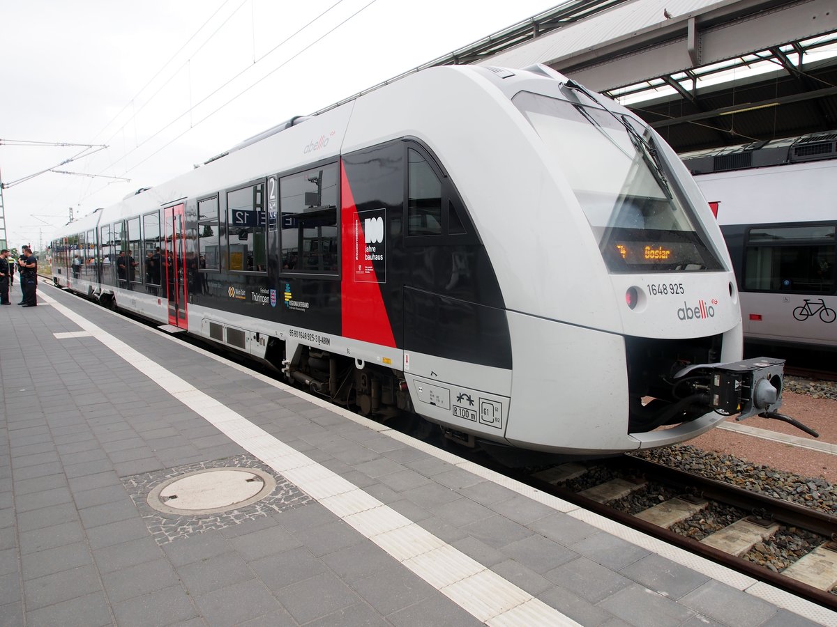 1648 925-3 D-ABRM, ein Lint 41 von Abellio Rail Mitteldeutschland auf der Harz-Linie Halle - Goslarin Halle am 20.07.2019.