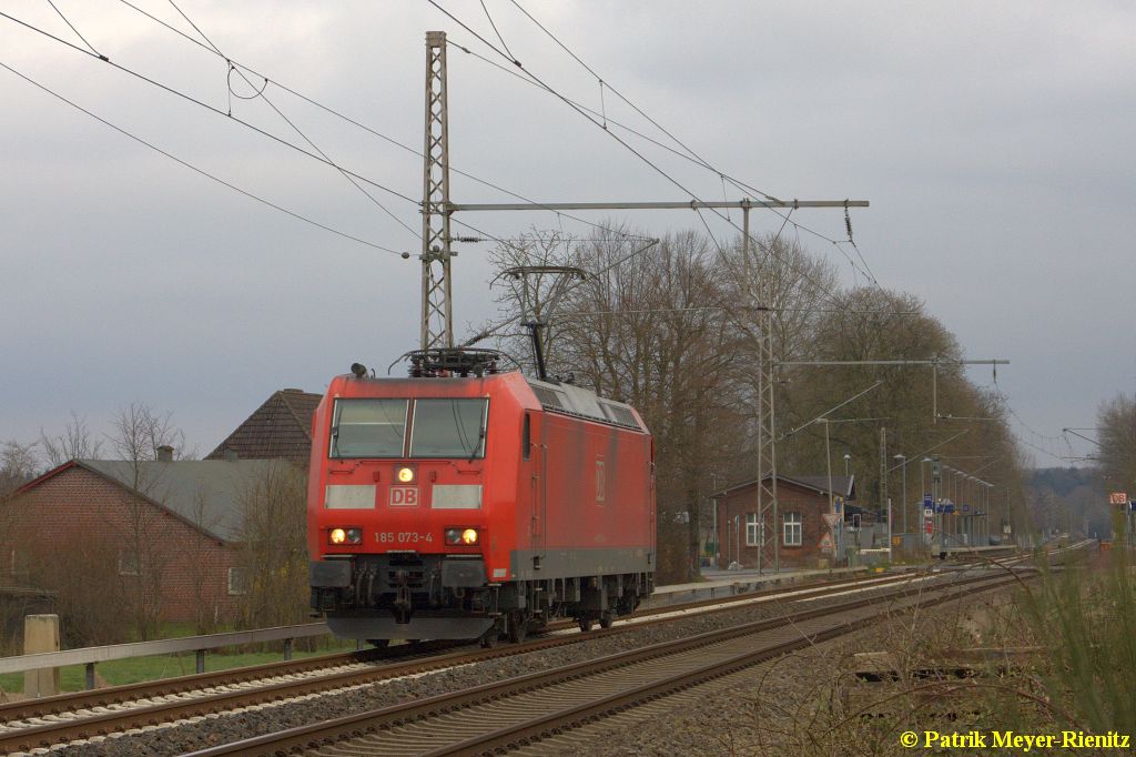 185 073 Lz am 07.04.2015 in Neukloster (Kreis Stade) Richtung Stade