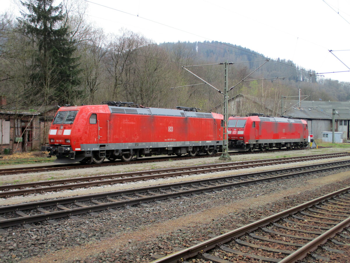 185 176 und 185 197,am 25.April 2022,im ehemaligen Bw Probtzella.