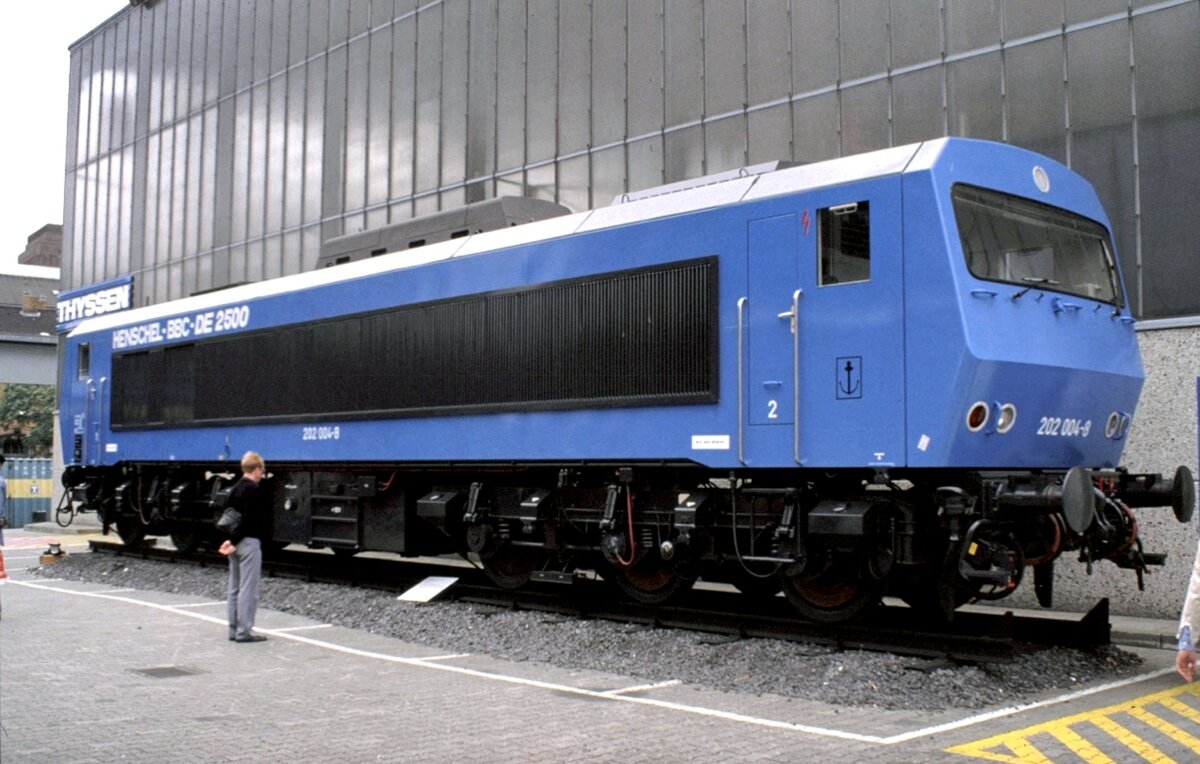 202 004-8 bei der IVA in Hamburg im Oktober 1979.