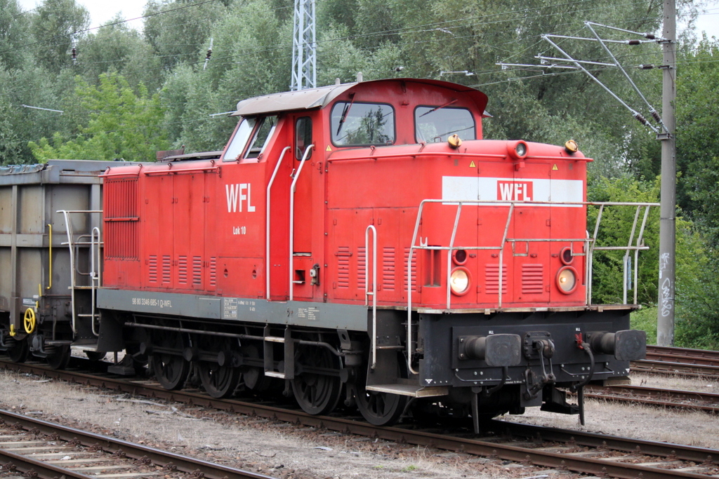 346 685-1(WFL 10)stand am Abend des 25.07.2014 im Bahnhof Rostock-Bramow Gre gehen hierbei an den Privaten Buschfunk der fahren durfte.