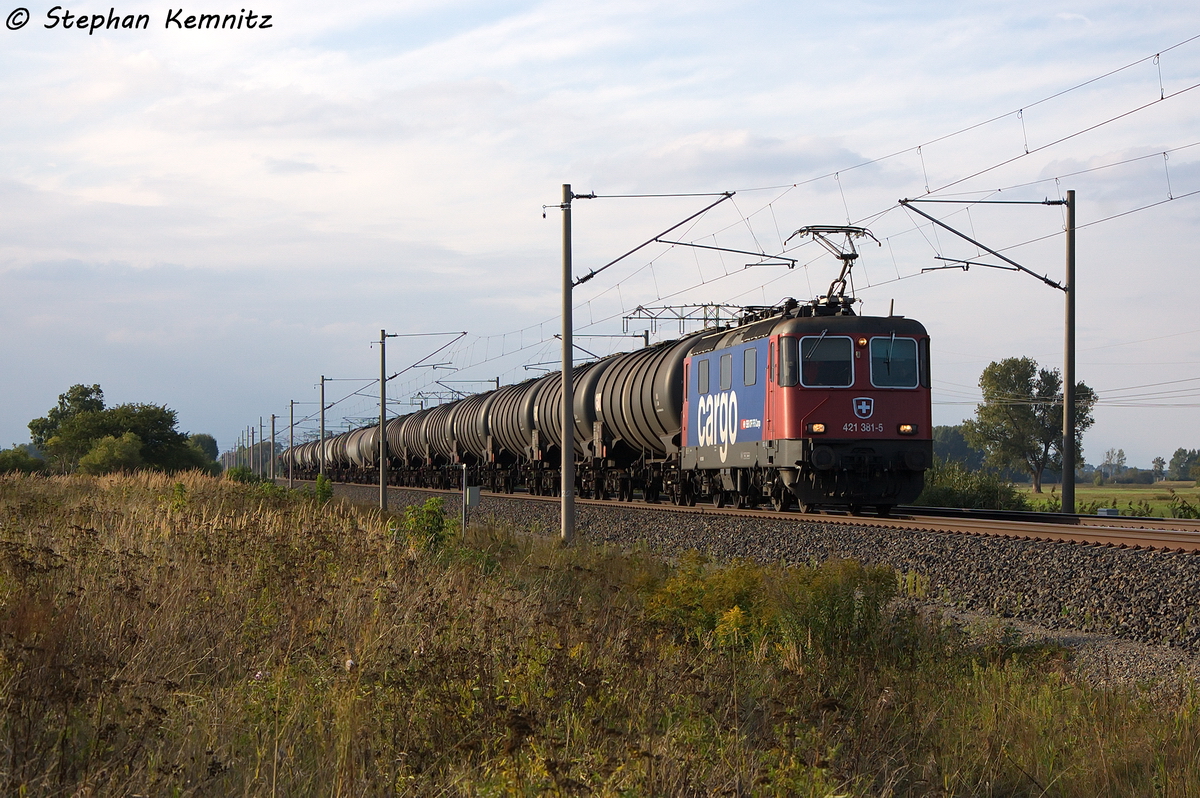 421 381-5 SBB Cargo f�r HSL Logistik GmbH mit einem Kesselzug  Dieselkraftstoff oder Gas�l oder Heiz�l (leicht)  in Vietznitz und fuhr in Richtung Nauen weiter. 14.09.2013