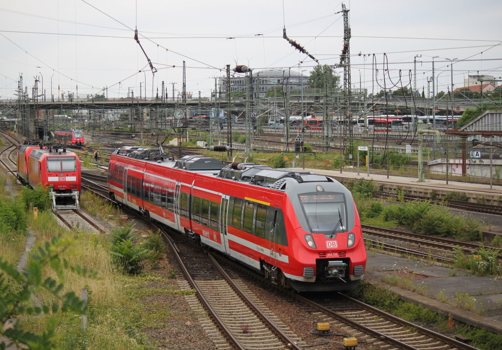 442 150 beim Rangieren im Dresdener Hbf.11.07.2015