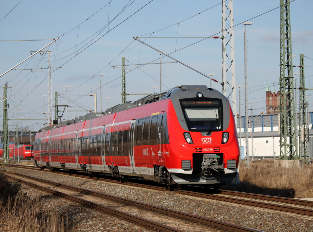 442 346-3 als S3 von Gstrow nach Warnemnde bei der Einfahrt im Rostocker Hbf.23.02.2014