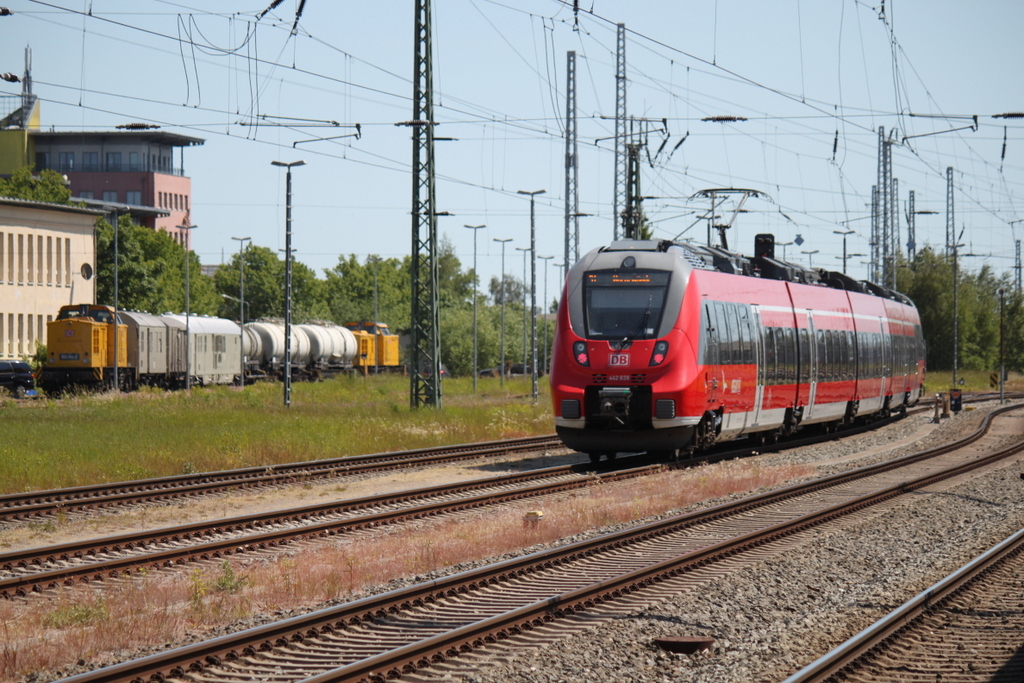 442 839 abgestellt im Rostocker Hbf.05.06.2015