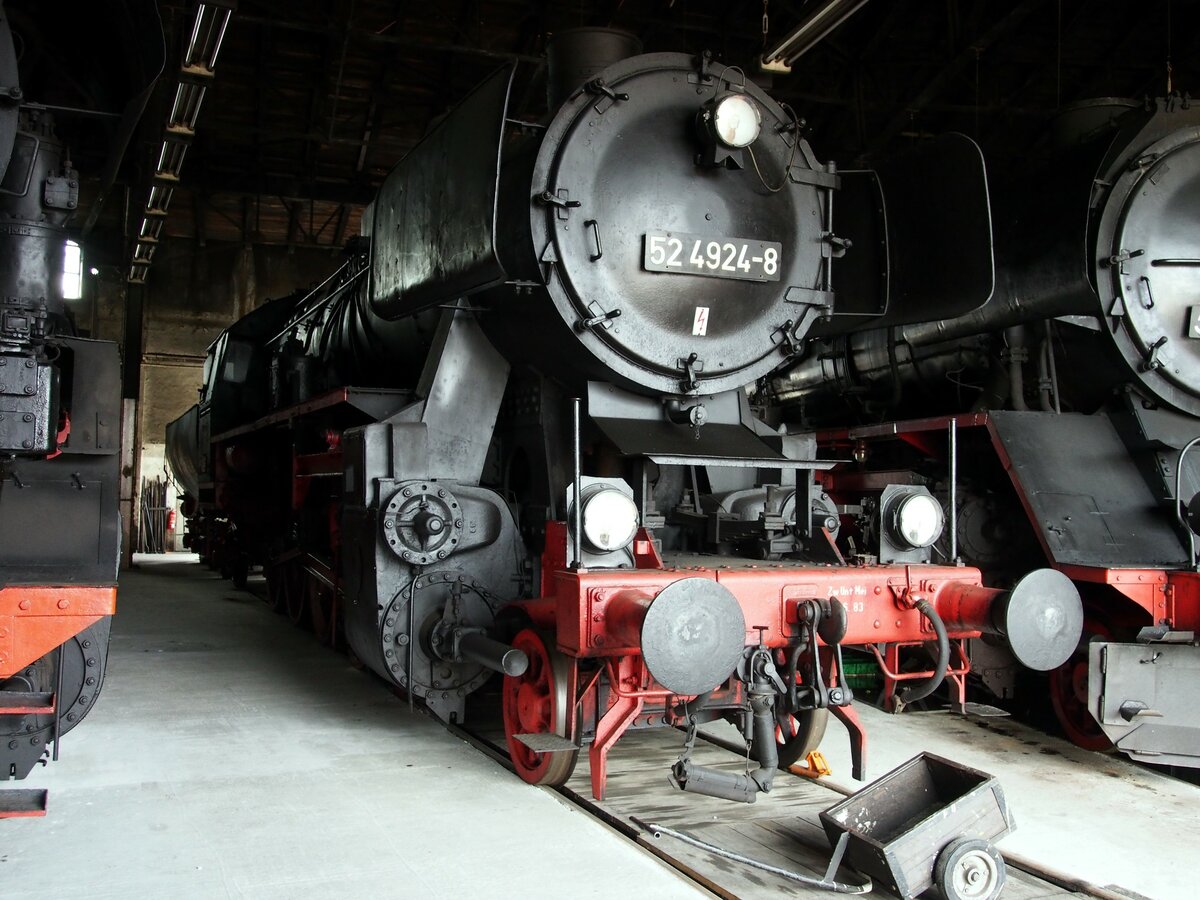 52 4924-8 im Sächsischen Eisenbahnmuseum Chemnitz am 19.04.2014.