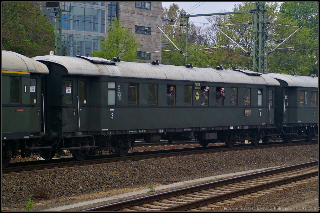 6. Dresdner Dampfloktreffen, 12.04.2014: 73 245 Dresden, Gattung C4, in einem Sonderzug der Dampflokfreunde Berlin e.V. bei der Einfahrt in den Dresdener Hauptbahnhof