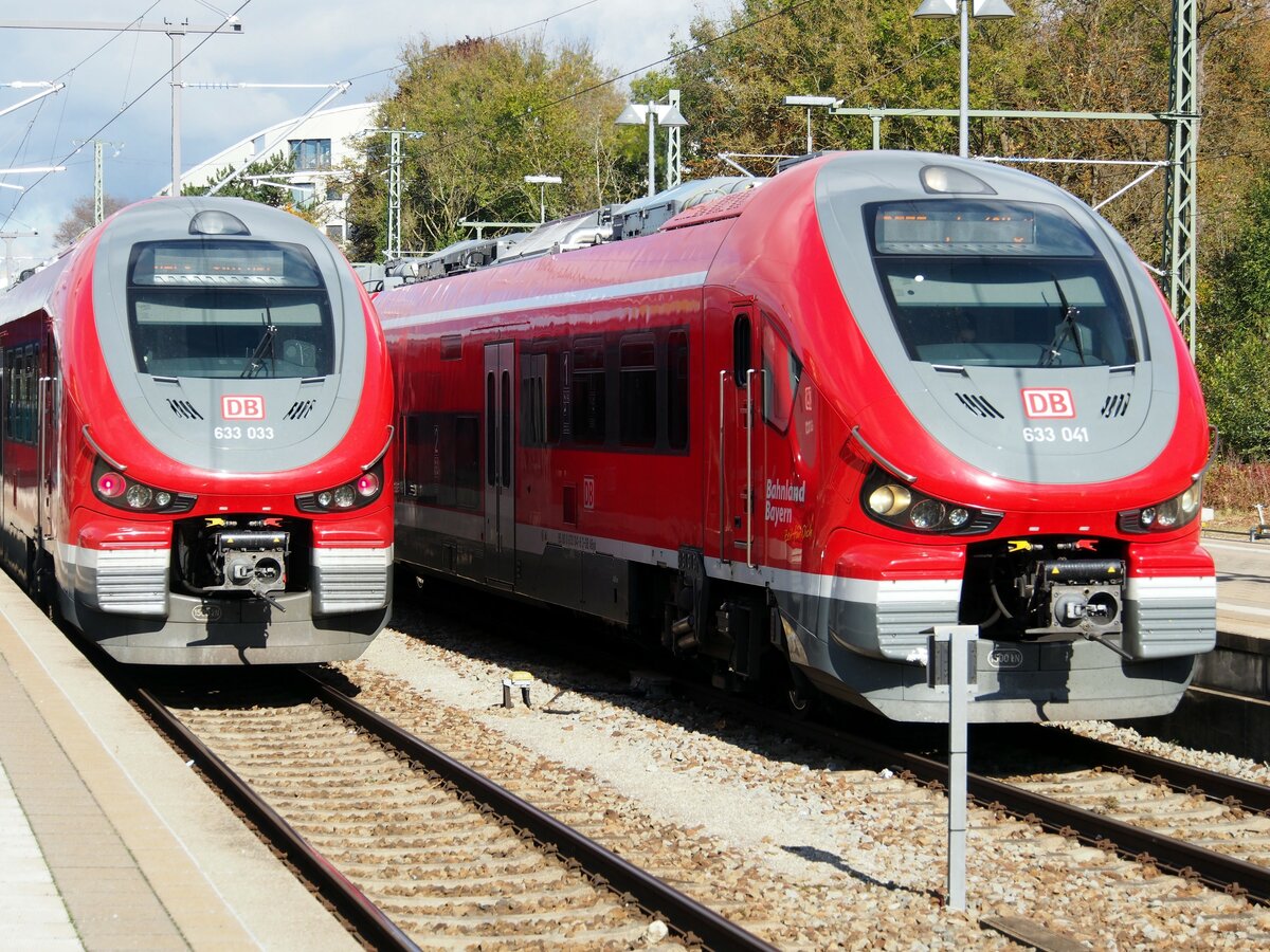633 041 und 633 033 Pesa Link III in Memmingen am 23.10.2021.