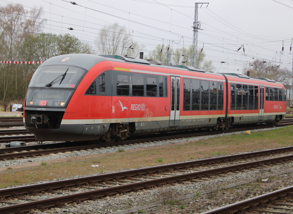 642 552 am 11.04.2025 im Rostocker Hbf.