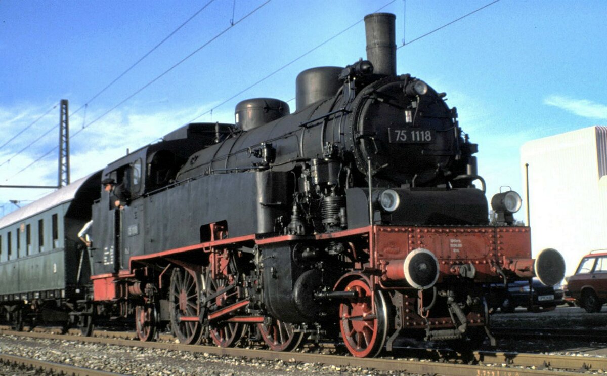 75 1118 in Amstetten im Juli 1989.