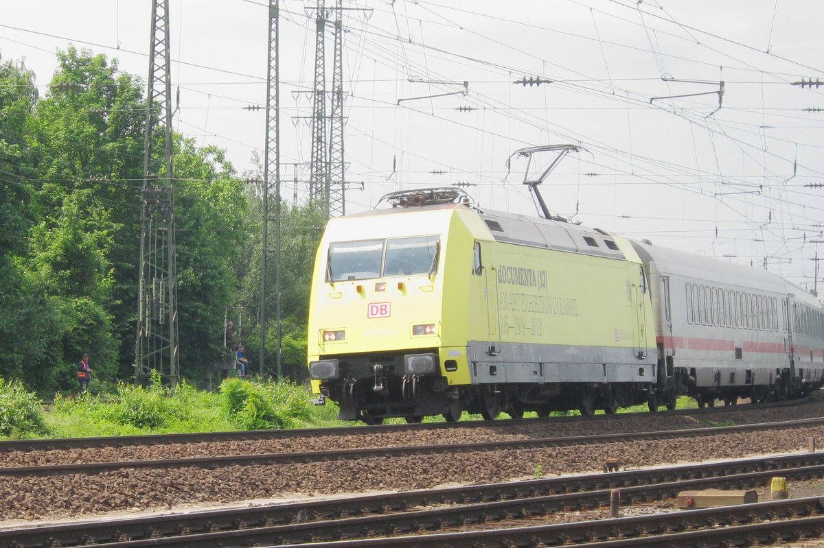 Am 2 Juni 2012 legt 101 013 sich in die Kurve bei Koblenz-Lützel und wird dort 'Dokumentiert . 