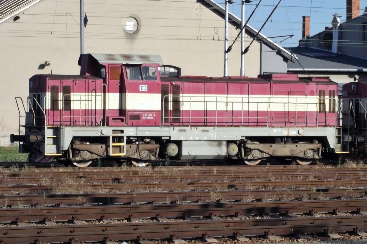 Am 25 Mai 2015 steht 730 009 in Breclav.