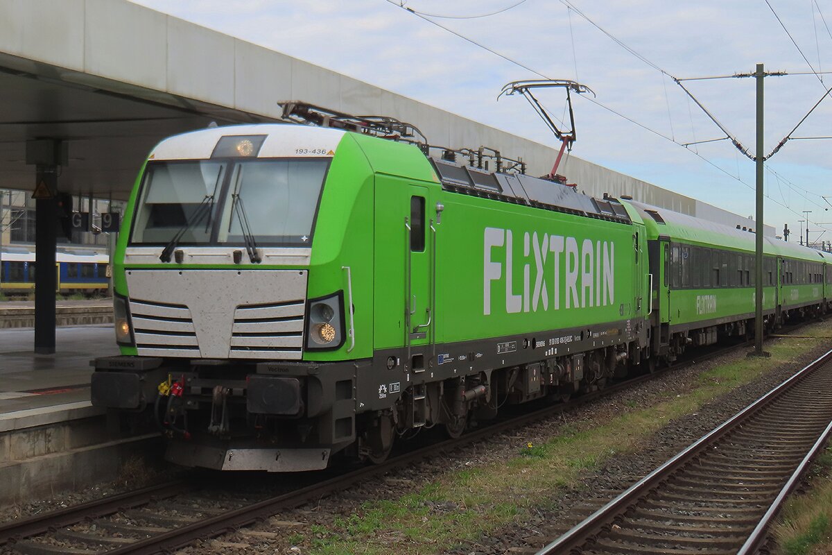 Am 30 September 2025 treft Flixtrain 193 436 in Hannover Hbf ein.