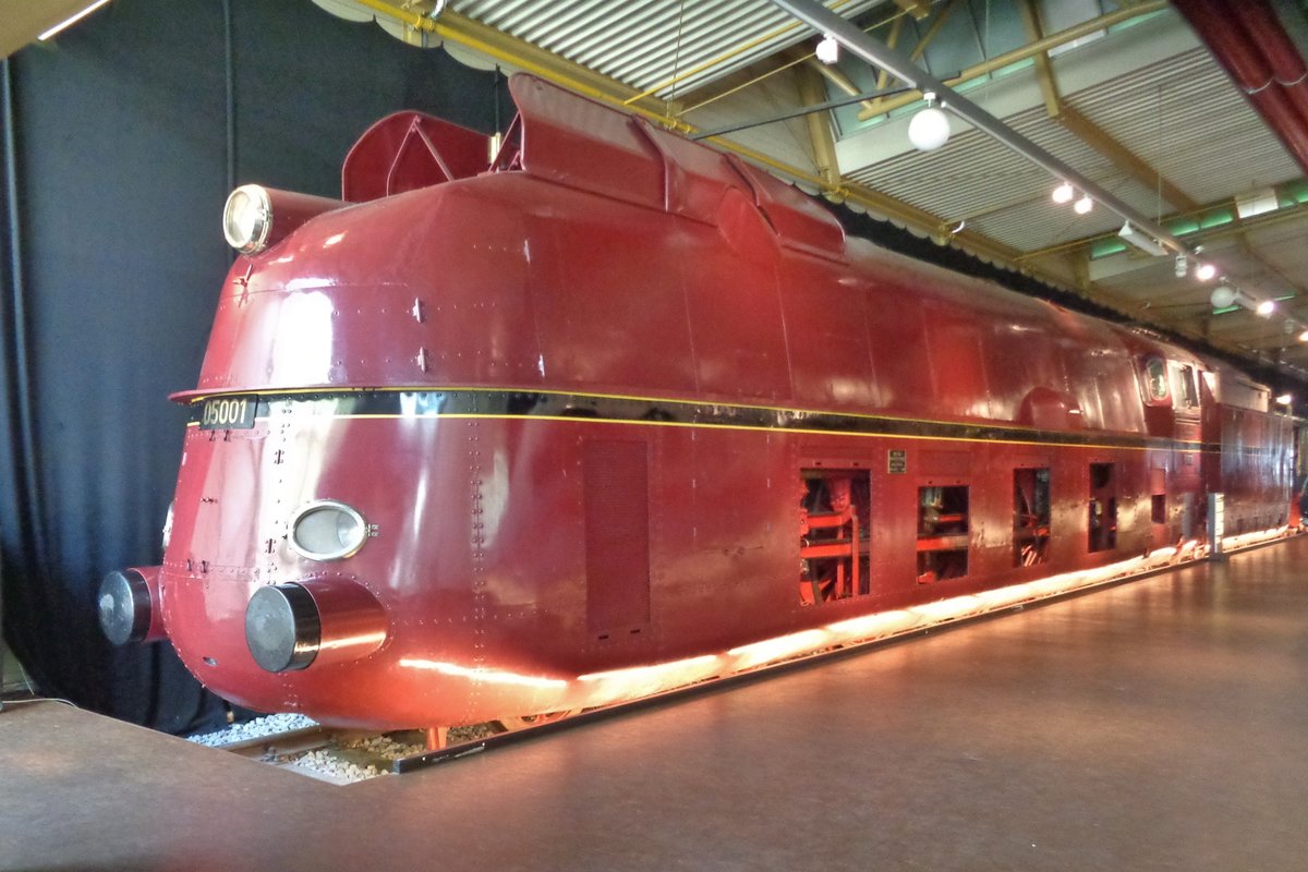 Am 6 September 2018 wurde 05 001 ins DB Museum in Nrnberg fotografiert. 