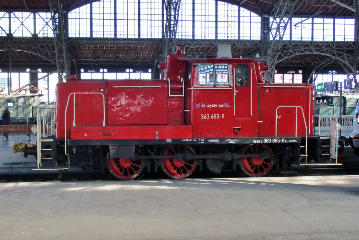 Am 9 April 2017 steht 363 685 in Leipzig Hbf.