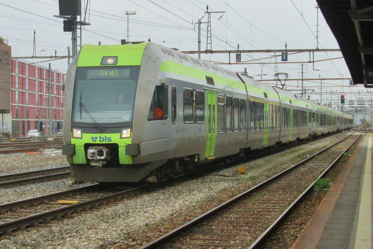 BLS 535 112 treft am 24 März 2017 in Thun ein.