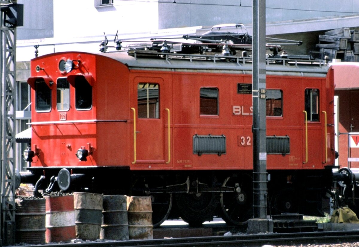 BLS Lok Te 2/3 Nr.32 f�r Baudienst in Goppenstein am 19.08.1979. Indienststellung 1956; V max 45 km/h und 500 PS.