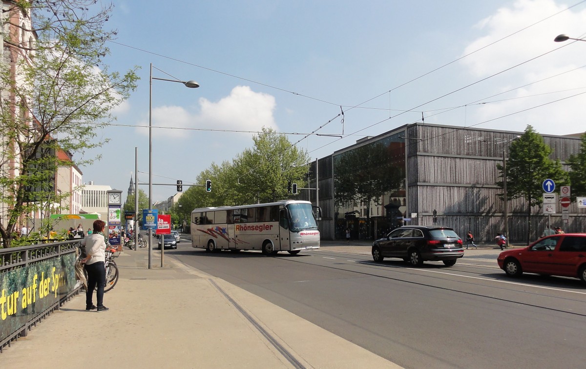 BOVA Reisebus von RH�NSEGLER Reisen Ende April 2014 in Leipzig beim Zoo gesehen.