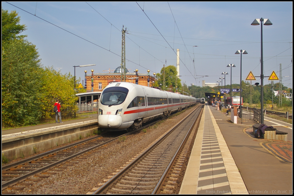 DB 411 072 bei einem Halt am 05.09.2014 in Uelzen
