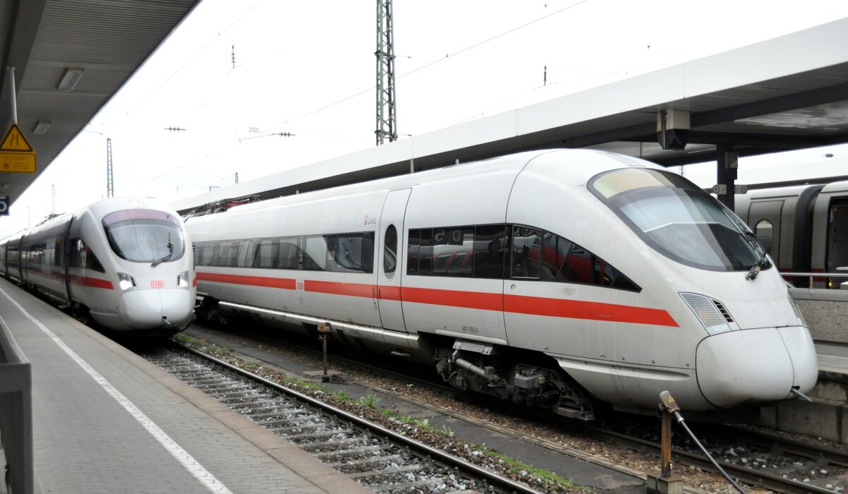 DB ICE T und ÖBB ICE 4011 092-6 in Nürnberg am 04.04.2011.