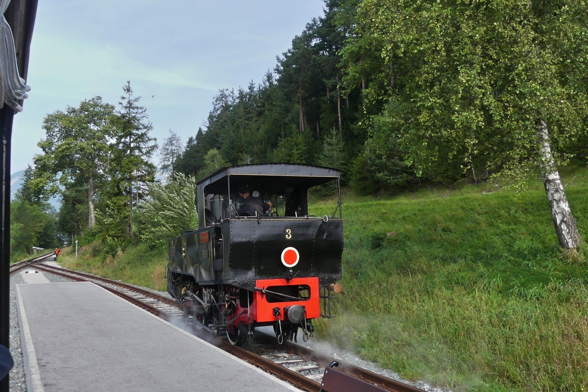 Die Steigung ist geschafft, an der Haltestelle Eben wird die Dampflok 3 der Achenseebahn vor den Zug gesetzt, um diesen bis fast zur Endhaltestelle an der „SEESPITZ“, am Achensee zu ziehen. 22.08.2024 