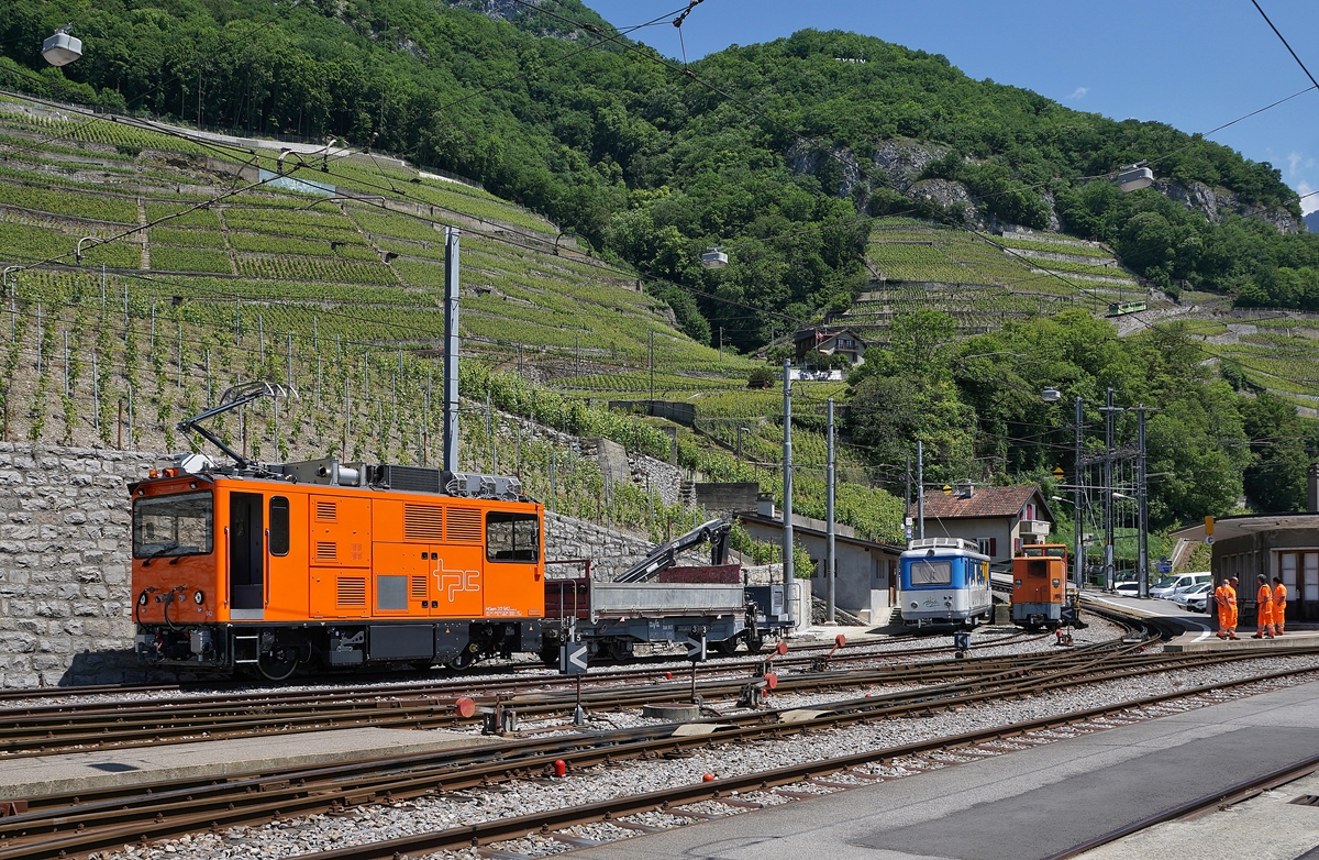 Die TPC GHem 2/2 942 mit einem Bauzug in Aigle Dpt A-L. 

29. Mai 2020 